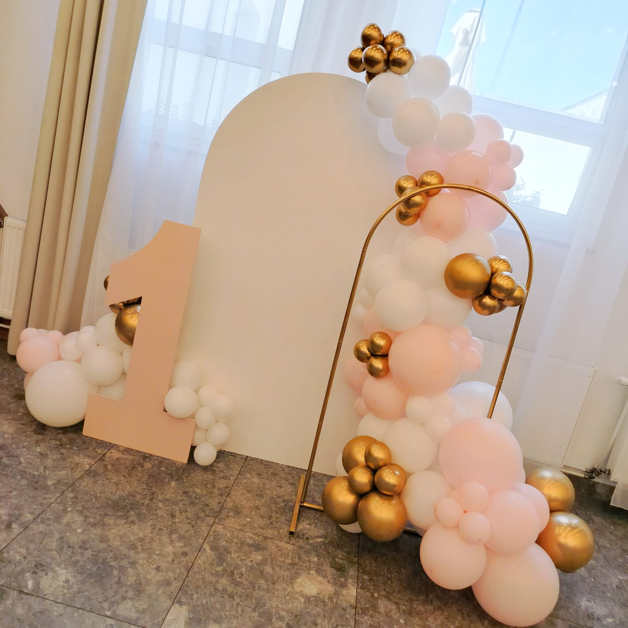 Balónová výzdoba na narodeniny Soľ Balónová výzdoba na narodeniny Soľ